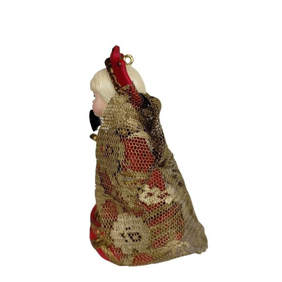 Hallmark Keepsake Ornaments Madame Alexander Red Queen Alice in Wonderland 1999 - Picture 6 of 14